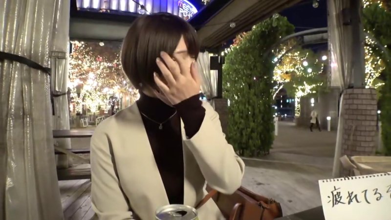 Gカップニット巨乳ちゃん、ノリでSEX！ピストンに揺れる乳と喘ぎ声のハーモニー