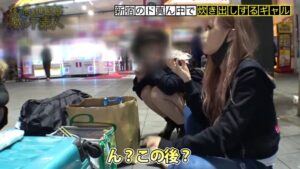 キャバ嬢コミュニティの炊き出しで出会った、超絶ローライズのふっ軽パリピギャルが魅せる、エロ過ぎるTバックと大胆な行動