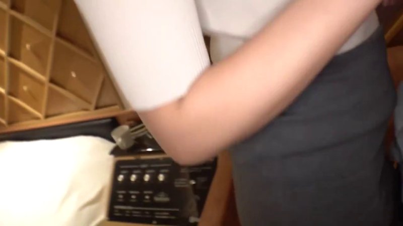 超絶モデルボディのP活ギャルを舐り回し、生ハメ中出しの個撮体験