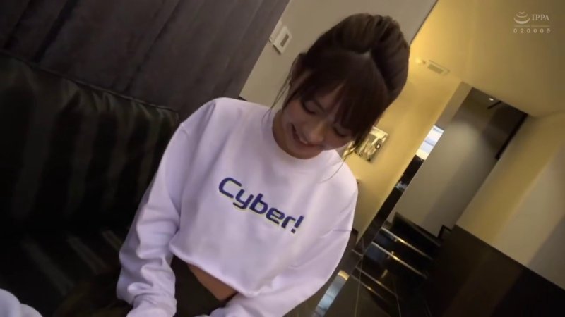 インフルエンサーなつみが魅せる、あざとカワイイ神カノジョのソーププレイ！にゅるって入っちゃうね♪