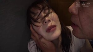 鈴村あいり、最愛の妻が鬼畜レイプ魔に完堕ちするまでぶっ壊されるずぶ濡れ性交の記録